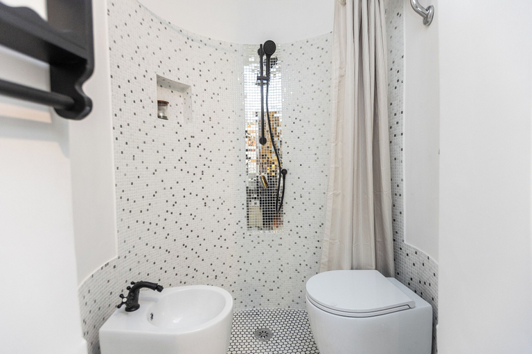 Bathroom 5, Rental in Rome Pantheon Apartment, Rome