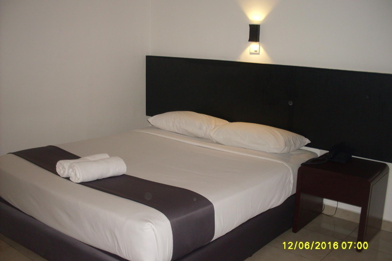 Bedroom, Seremban Inn Hotel, Seremban