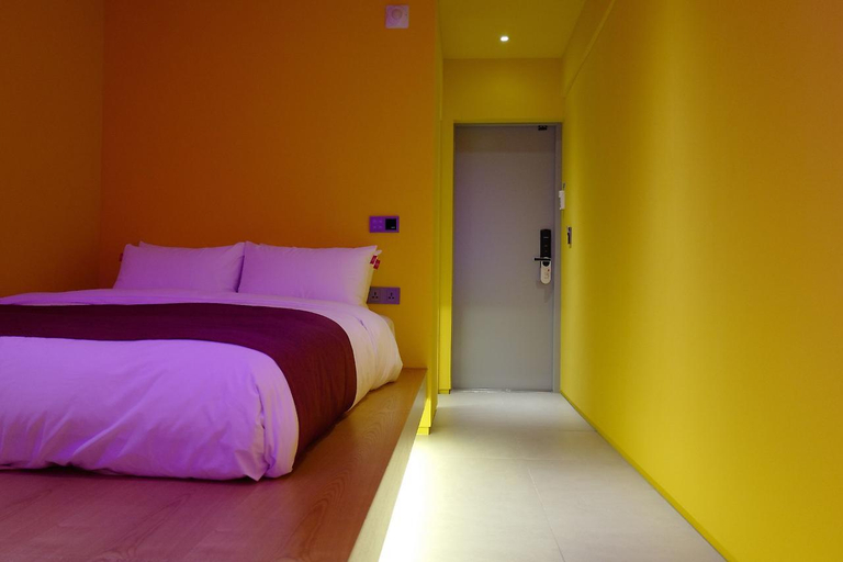 Bedroom 3, Bobo Hotel, Mapo