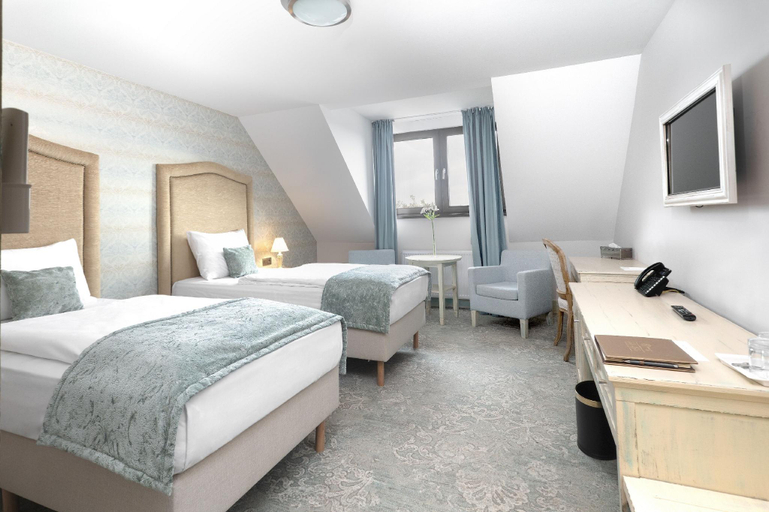Bedroom 3, Hotel Golden Key, 4 Stars Superior, Nitra