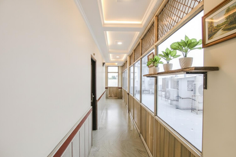 Public Area 2, FabHotel Jalandhar Corporate Suites, Jalandhar