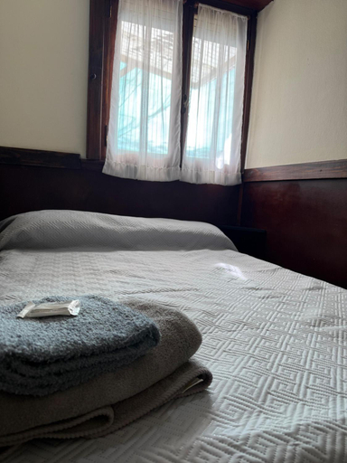 Bedroom 3, Hotel Raglan, General Pueyrredón