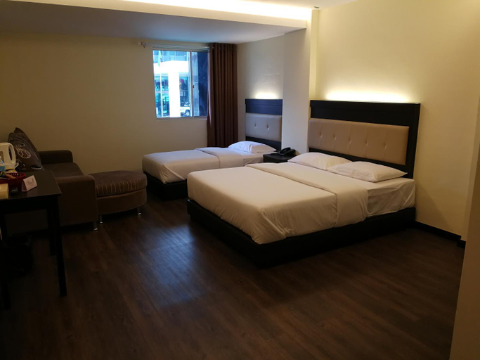 Bedroom 4, Hotel Zuhra, Sibu