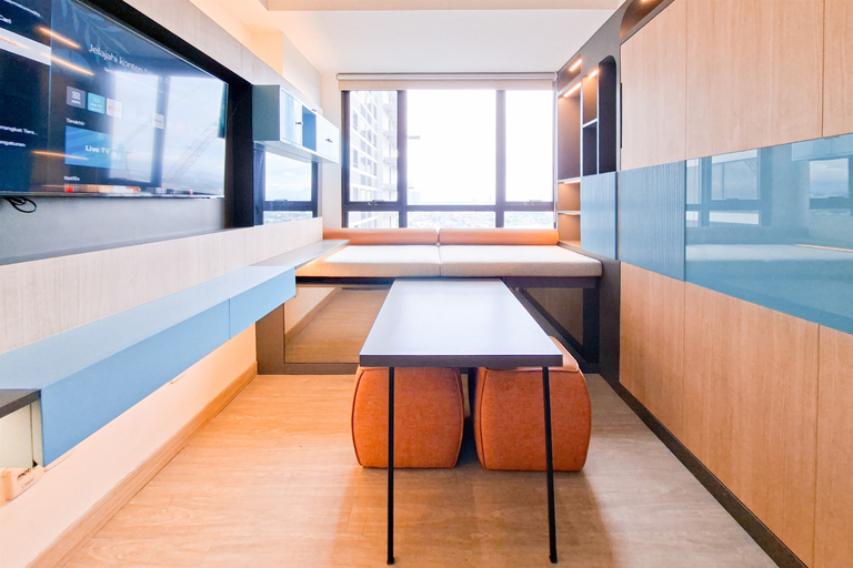 Others 4, Good Deal and Comfy Studio at Collins Boulevard Apartment By Travelio, Tangerang