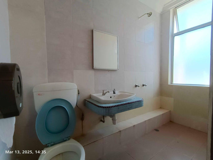 Bathroom, Hotel O Malaysia Hotel, Sandakan