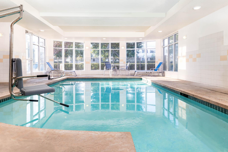 Sport & Beauty 5, Hilton Garden Inn Ontario/Rancho Cucamonga, San Bernardino