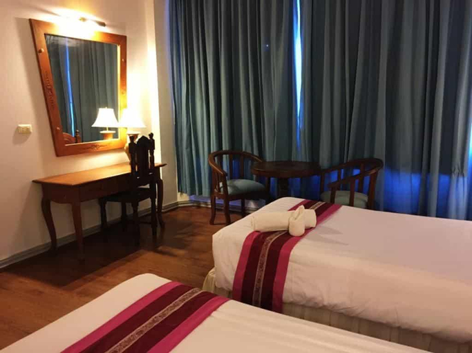 Bedroom 2, Thepnakorn Hotel, Muang Buri Ram