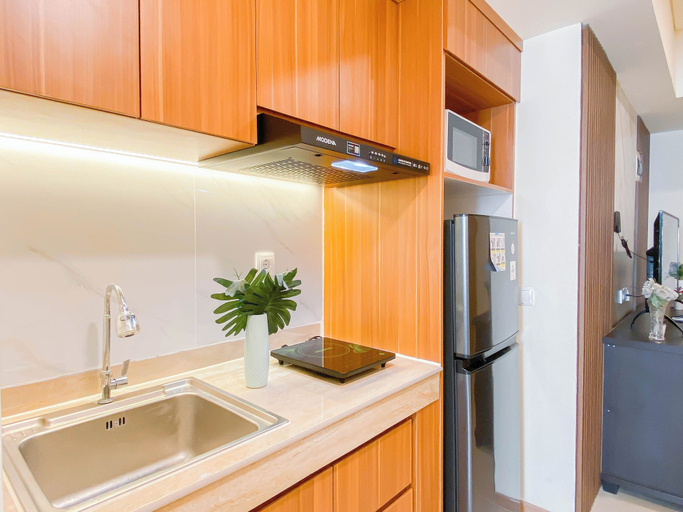 Private kitchen 5, Modern Touch 2Br Apartment At Meikarta, Cikarang