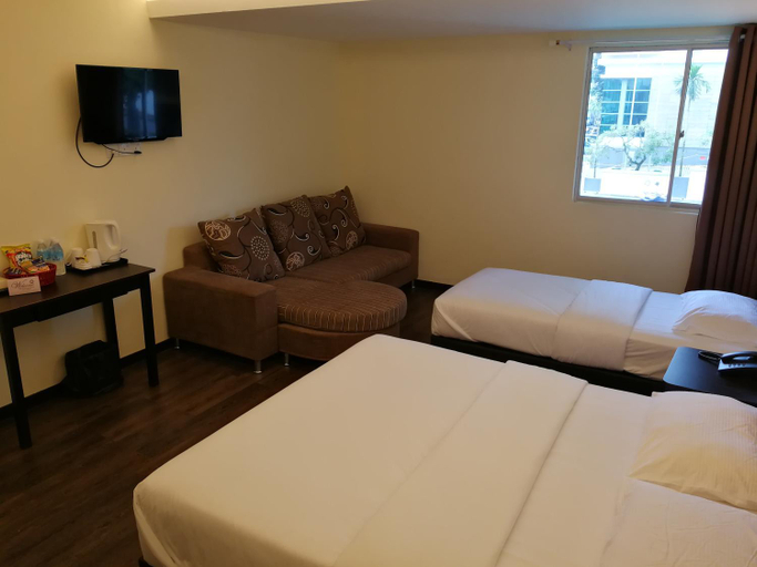 Bedroom 2, Hotel Zuhra, Sibu