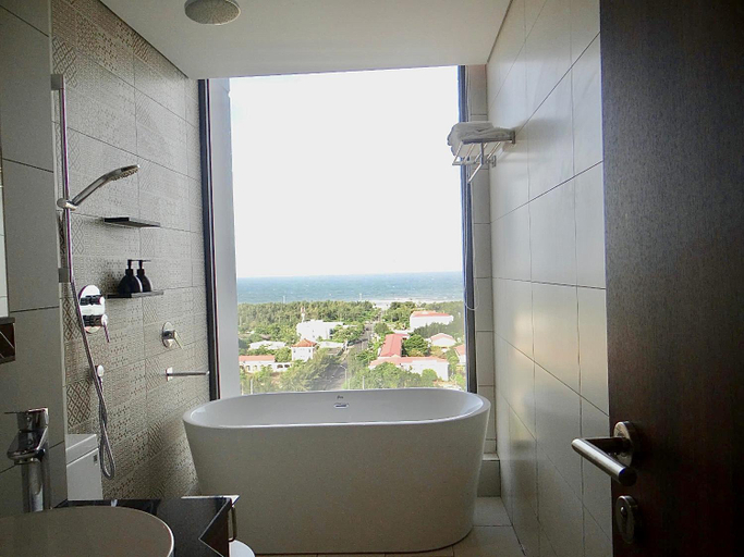 Bathroom 4, Kira Kira 's Apartment, Apec Mandala Phu Yen, Tuy Hoa