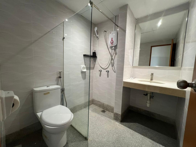 Bathroom 2, Swing & Pillows @ I-City, Shah Alam, Klang