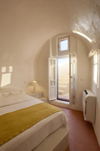 Bedroom 3, Oia Mansion, South Aegean