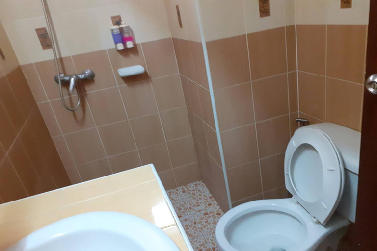 Bathroom 4, Praew Mansion, Pulau Phuket