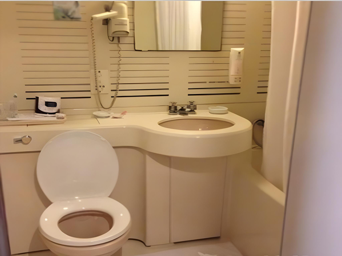 Bathroom, JingAn Hotel, Shanghai