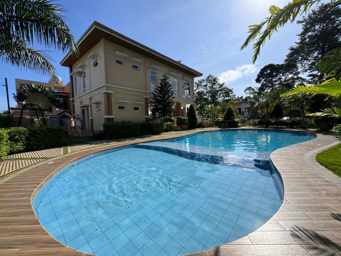 Sport & Beauty 2, 2 Bedroom and 1 Bedroom Apartments with Private Pool and Gym, Puerto Princesa City
