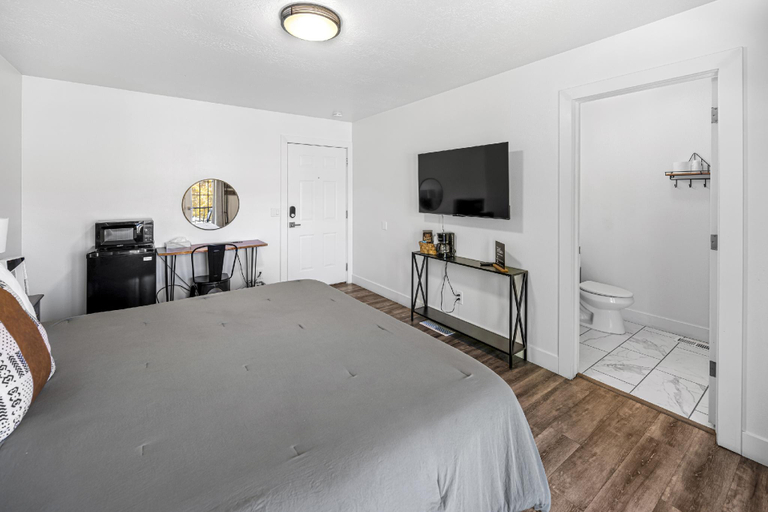 Bedroom 2, Happy Trails West, Montgomery