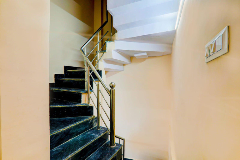 Others 3, Hotel Madhav inn, Lucknow