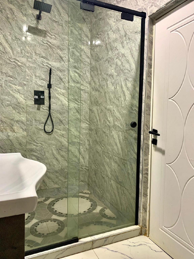 Bathroom 3, De Martin Mirage Resort, Nsukka