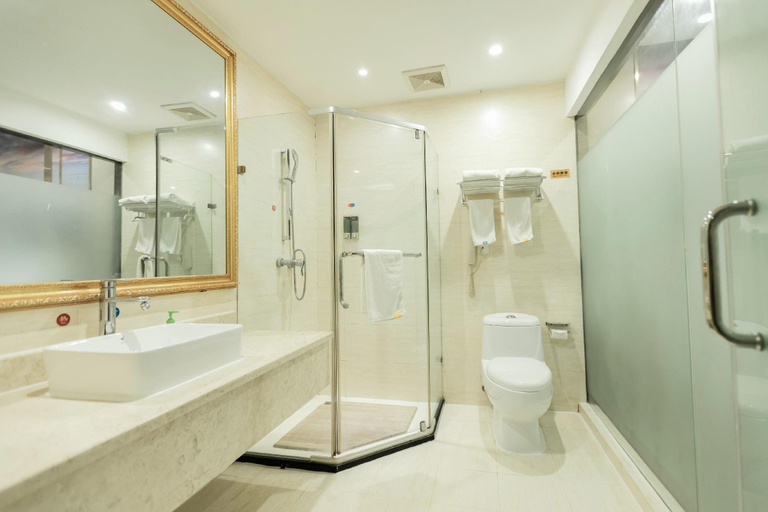 Bathroom 3, Yeste Hotel Chongzuo Yanshan Road, Chongzuo