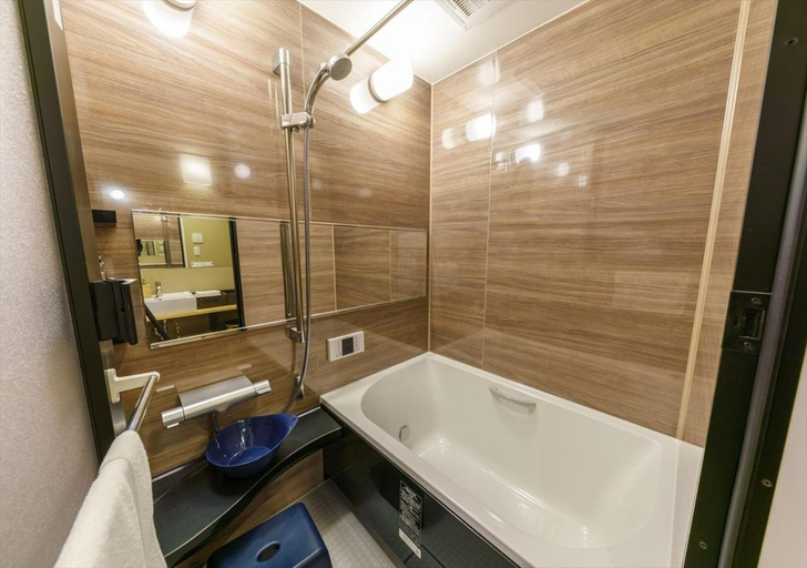 Bathroom 4, Yadoya Suzume, Taitō