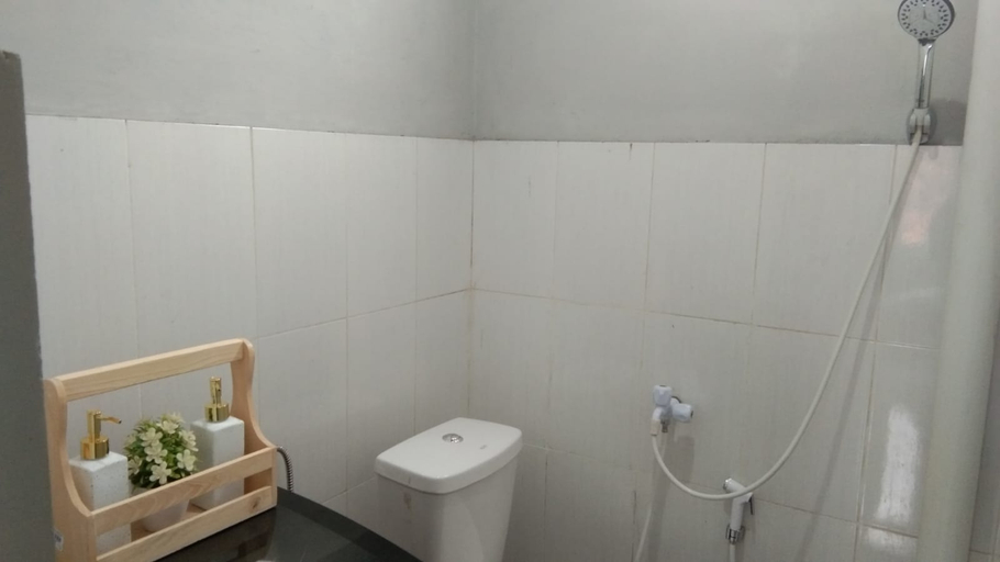 Bathroom 5, Omah Suri Homestay Syariah, Yogyakarta