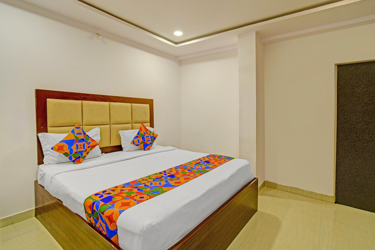 Bedroom 1, FabHotel VSR International, Ranga Reddy
