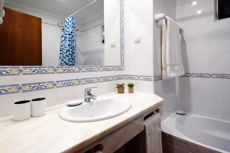 Bathroom 4, Lotus Villa, Albufeira, Albufeira