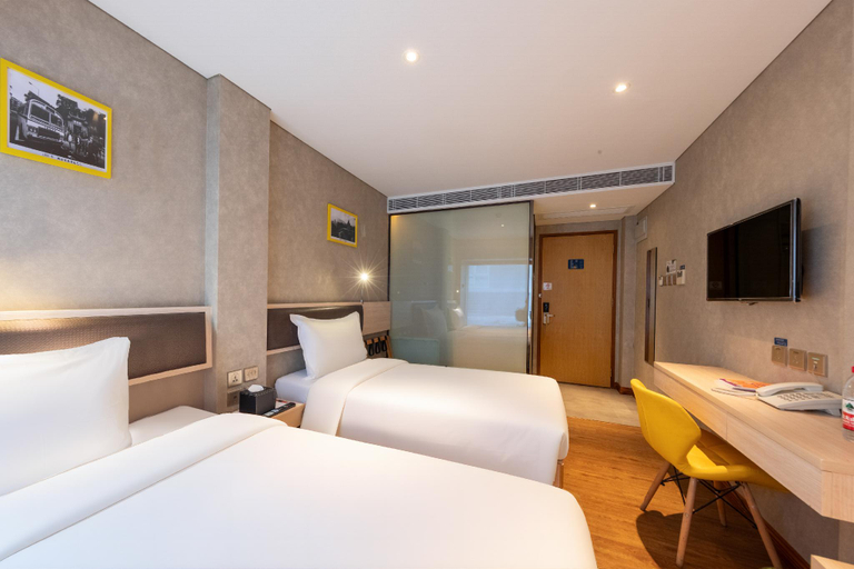 Bedroom 3, IFU Hotel, Macao