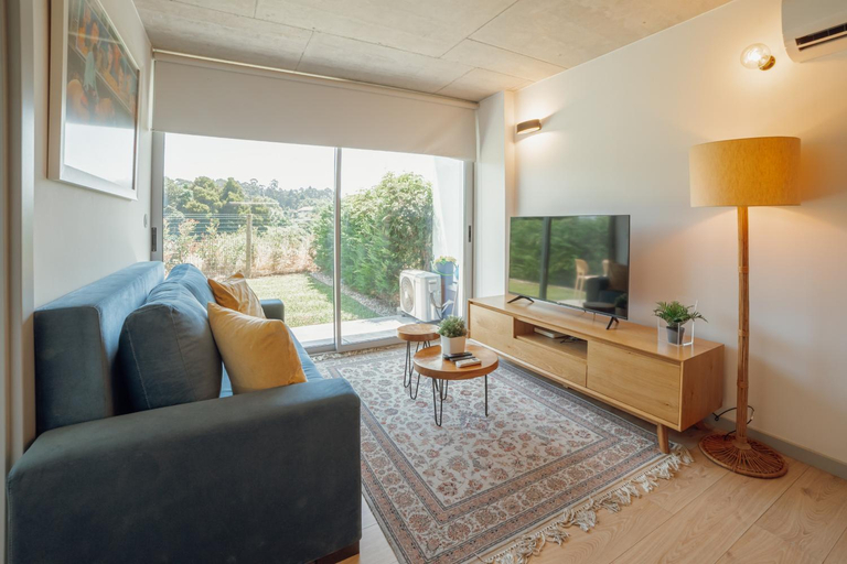 Shared lounge/TV area 3, Amazing Pool Apartments by Vacationy, Vila Nova de Gaia