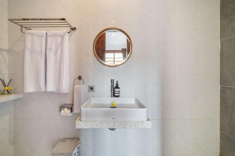 Bathroom 5, Relax Stay 2 Bedrooms Villa - Umasuka Bali Villa, Denpasar