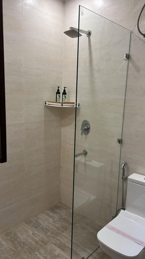 Bathroom 2, The Hoften Enkay Residency DLF Galleria, Gurgaon