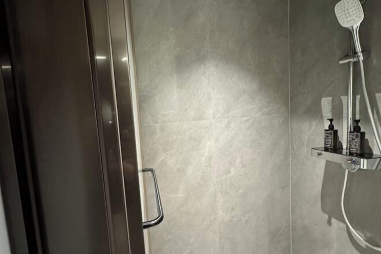Bathroom 2, Dadongfang Hotel, Wenzhou
