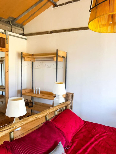 Room 3, Ole lekurruki Naromoru, Kieni