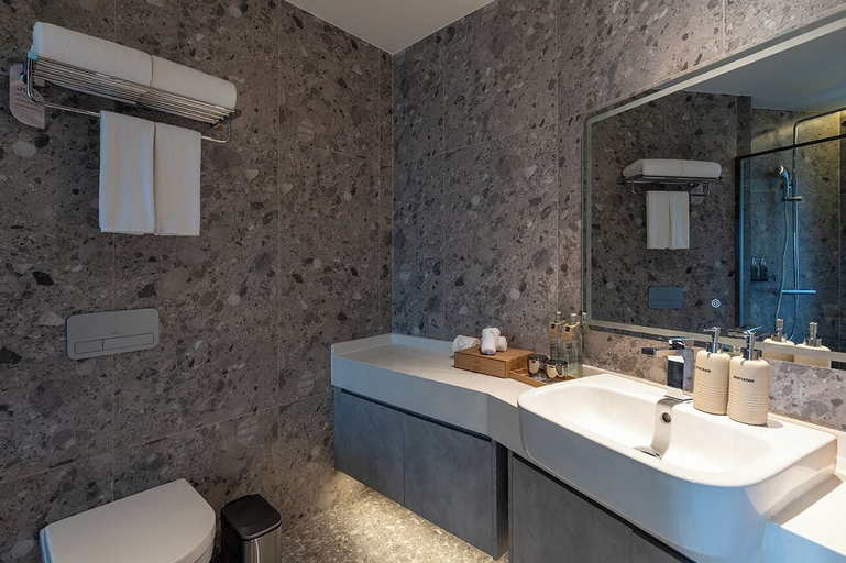 Bathroom 5, Kora Beach Resort Phuket, Phuket Island