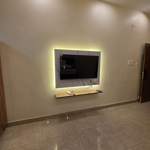 Room 3, Hotel Raja Grand, Tiruvannamalai