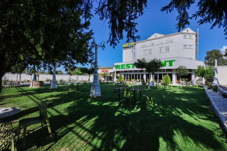 Exterior & Views 2, Hotel Familja, Beratit