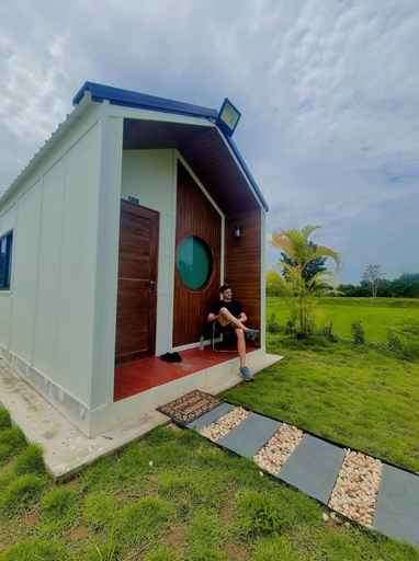 Front of property 5, The Garden Resort, Nong Rua
