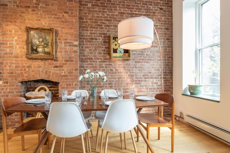 Room 3, Hawthorn II by Rove Travel 3BR Apartment, New York