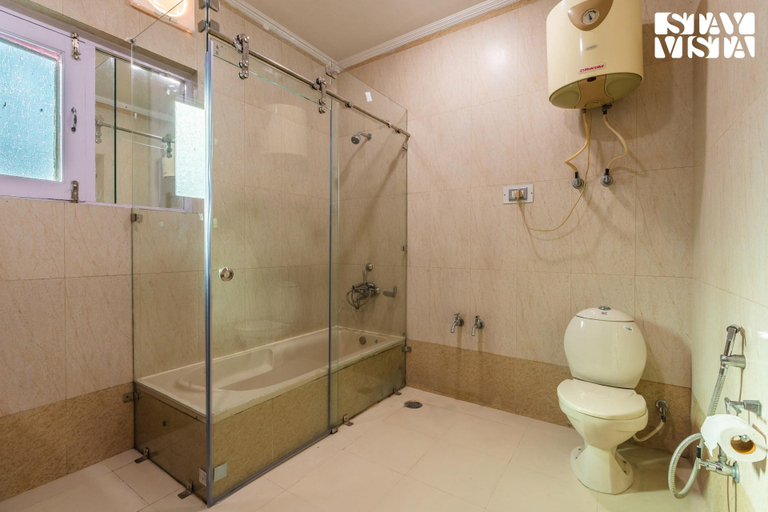 Bathroom 3, StayVista at Wooden Arches , Srinagar