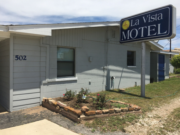 Exterior 4, La Vista Motel, Burnet