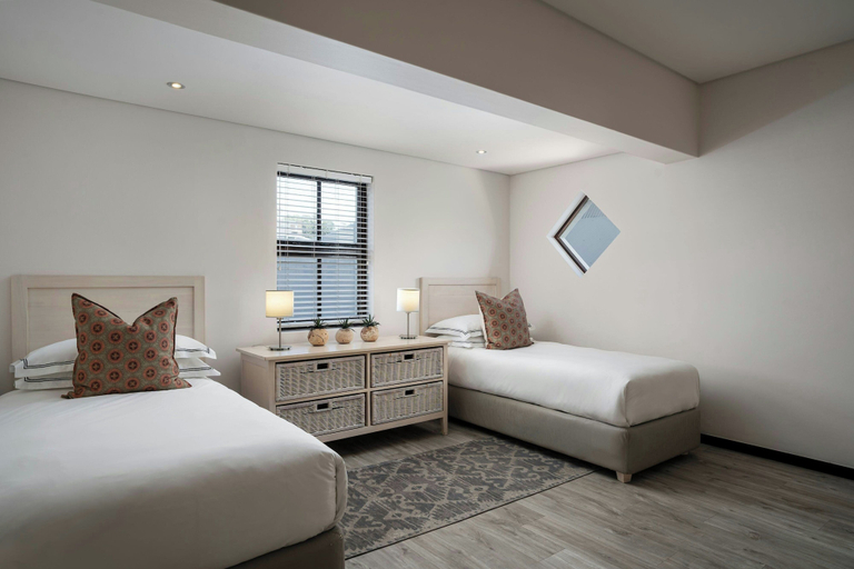 Bedroom 4, Protea Hotel by Marriott Mossel Bay, Eden