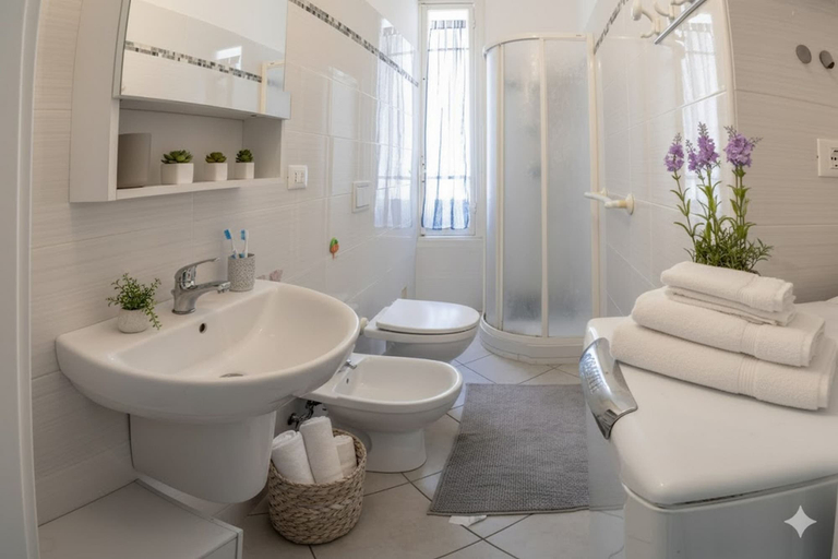 Bathroom, Casa Rita, Imperia
