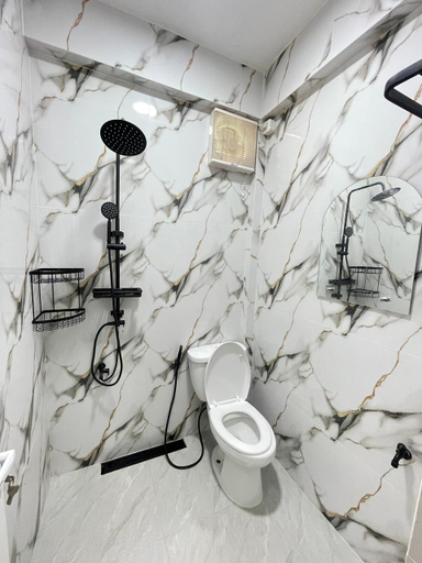Bathroom 5, Utama Hotel, Banda Aceh