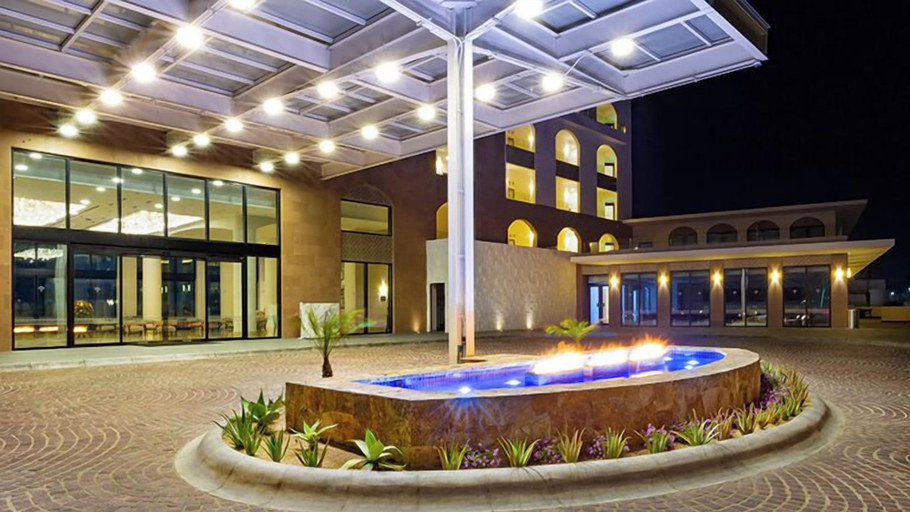 Front of property, Villa La Valencia Beach Resort&Spa Cabos, La Paz