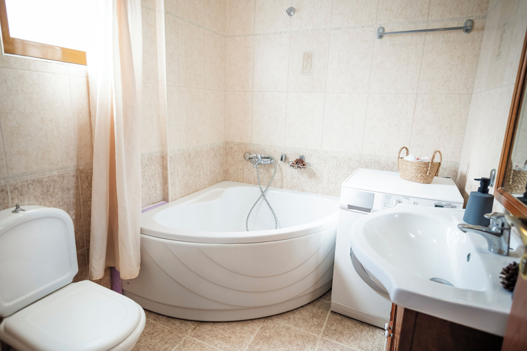 Bathroom 4, Villa Eleftheria, Crete