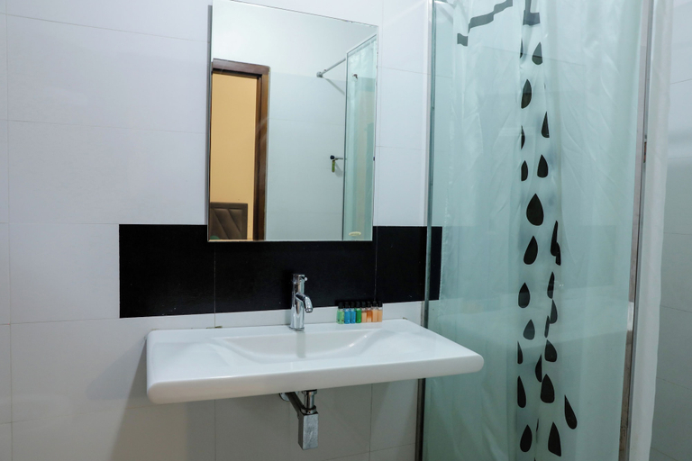 Bathroom 4, Cozy Nest Kandy Villa, K.F.G. & G. Korale