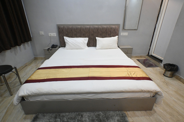 Room 3, sandhya paying guest house, Varanasi