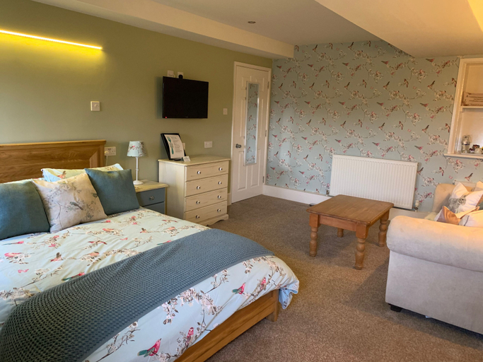 Bedroom 3, Lodbourne Farmhouse, Dorset