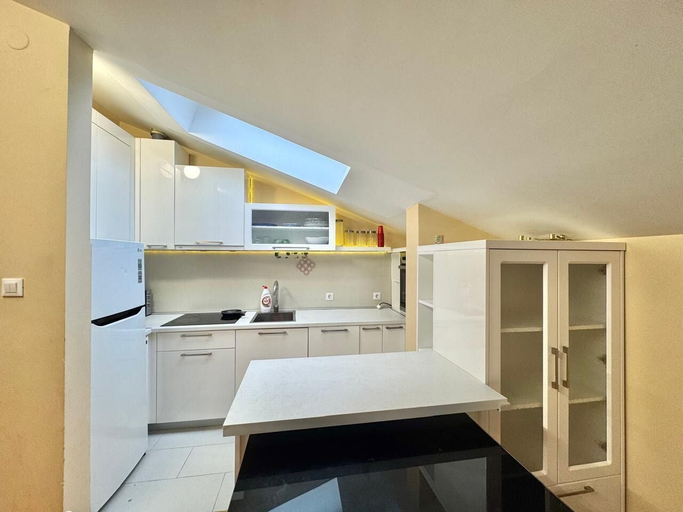 Private kitchen, Rooftop Elegance Suite