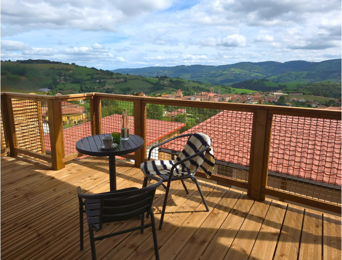 Terrace/patio, Tiny d'Monts, Rhône